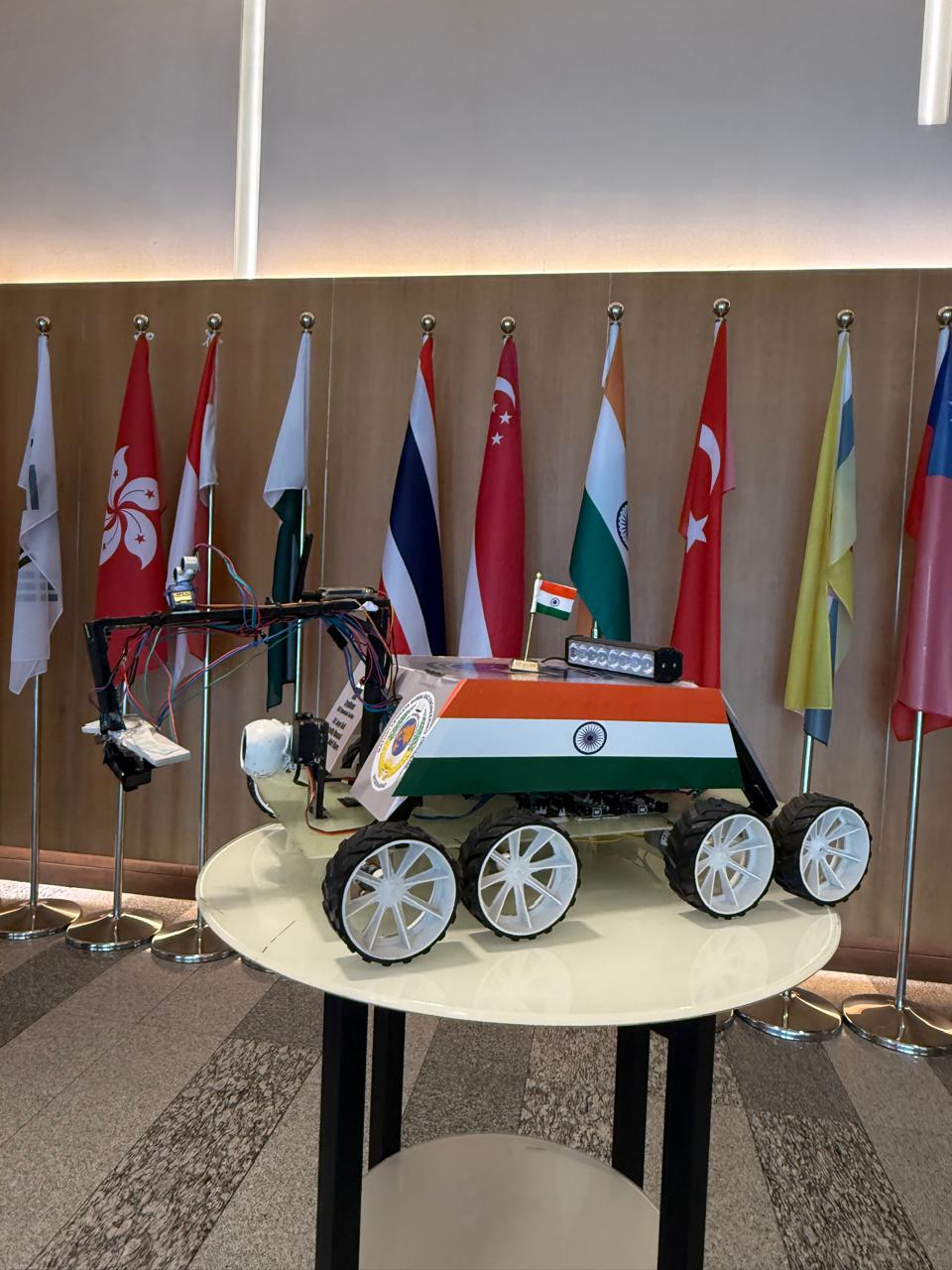 Himambot: Fault Detection Bot for Frozen Terrains